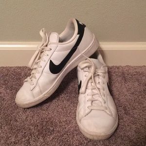 Nike classic sneakers. Cortez’s!